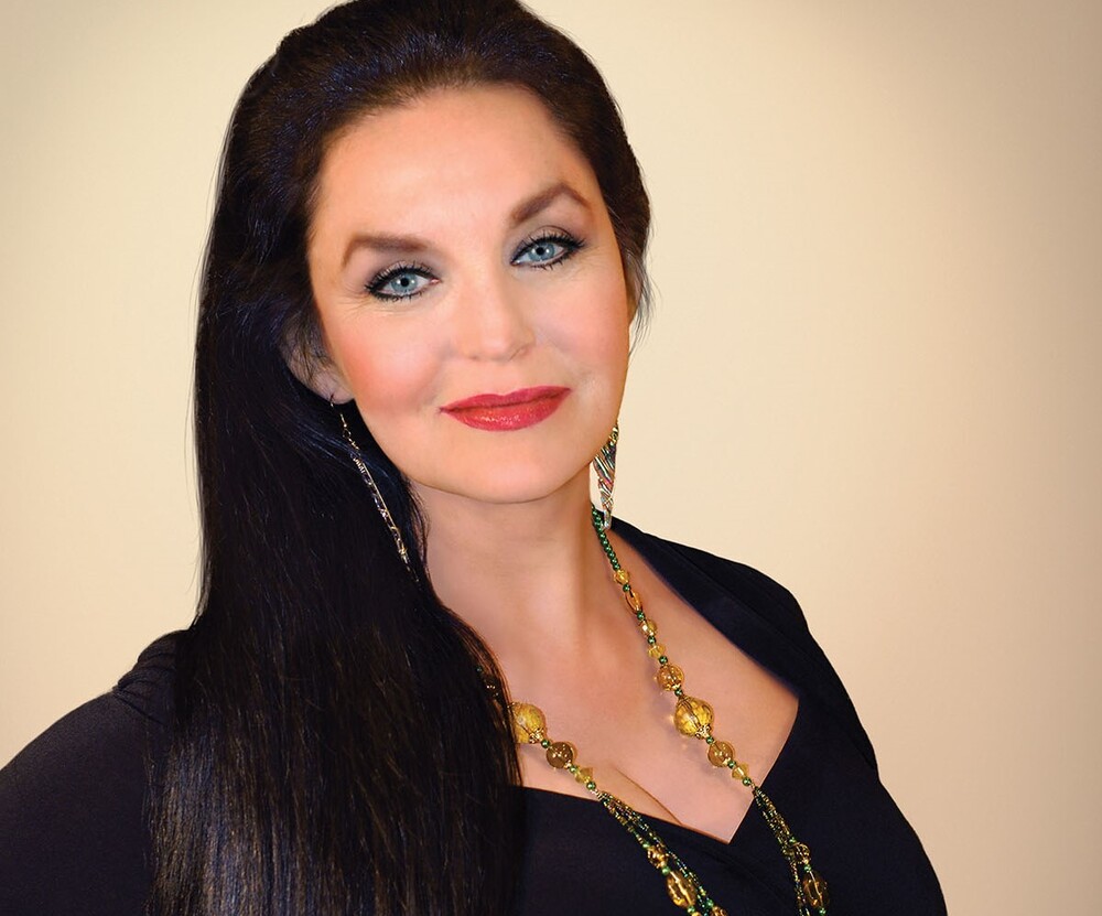 Crystal Gayle - website.jpg