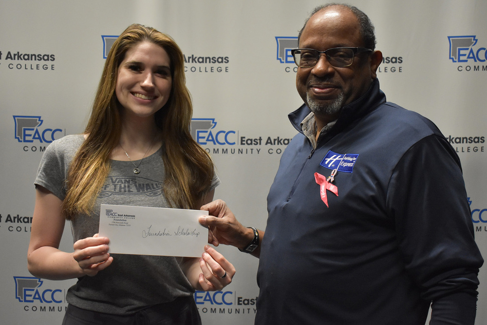 Zoe Colvin- Swindle Scholarship PR.jpg