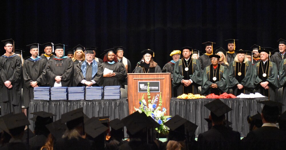 Dr. Cline addresses graduates